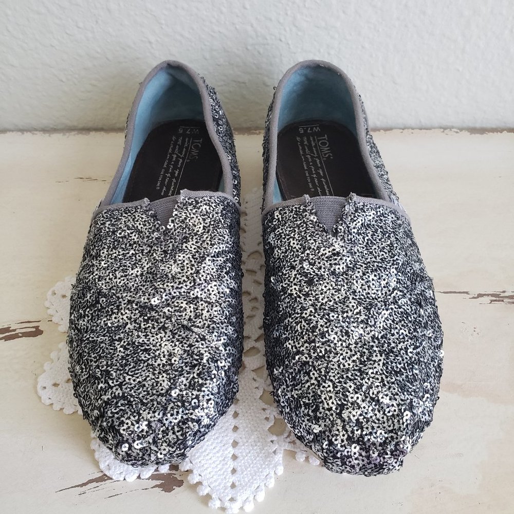 Tom's Women's Silver/Black Sequin Flats Size US W7